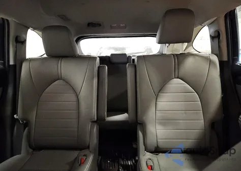 2022 Toyota Highlander Xle z USA, uszkodzony, nr VIN 5TDGZRBH8NS246844